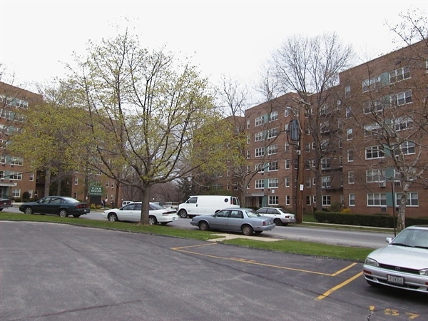 Tudor Woods in Yonkers, NY - Building Photo