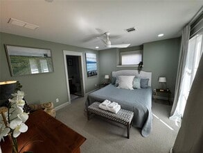 1019 N Bishop Ave in Dallas, TX - Building Photo - Building Photo