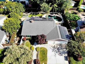 135 St Patricks Dr in Danville, CA - Building Photo - Building Photo