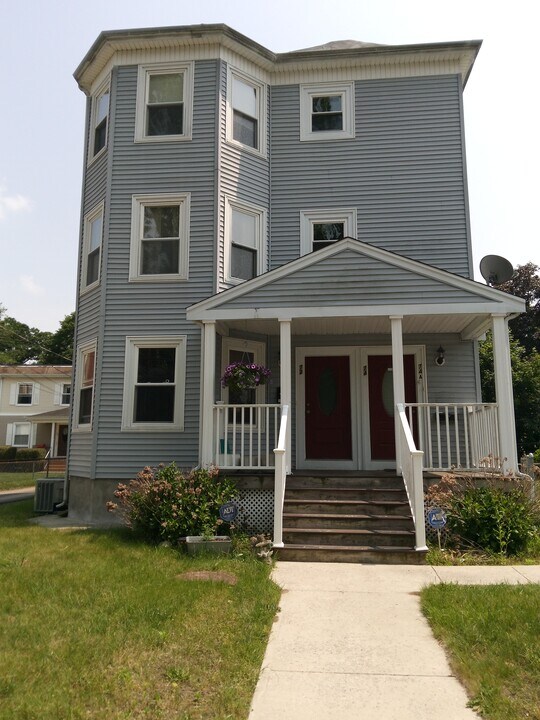 74 Robert St, Unit 74 Robert St in Attleboro, MA - Building Photo