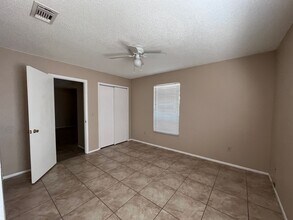 7426 Golden Glenn Ct in Orlando, FL - Building Photo - Building Photo