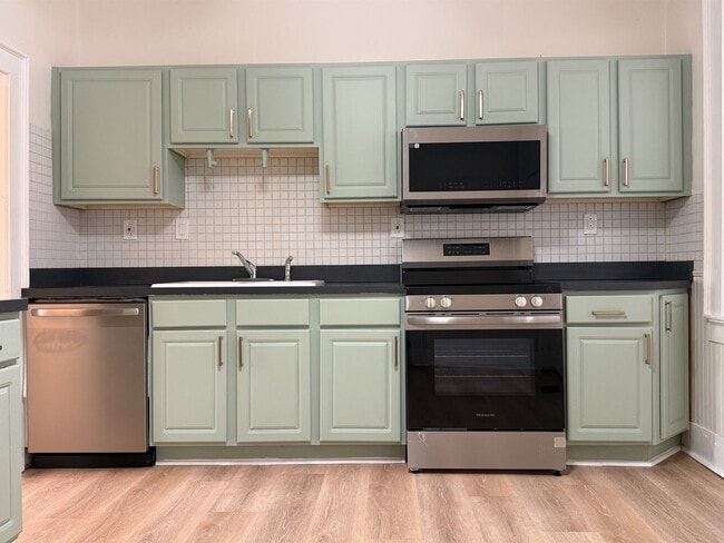 313-313 NW Martin Luther King Jr Blvd in Evansville, IN - Building Photo - Building Photo