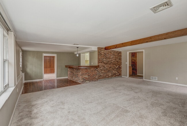 10 Ralph Pl in Berkeley Heights, NJ - Building Photo - Building Photo