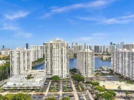 2750 NE 183rd St in Aventura, FL - Building Photo