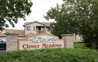 CLOVER MEADOWS Apartamentos