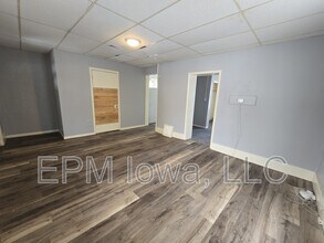 119 Irving St in Waterloo, IA - Building Photo - Building Photo