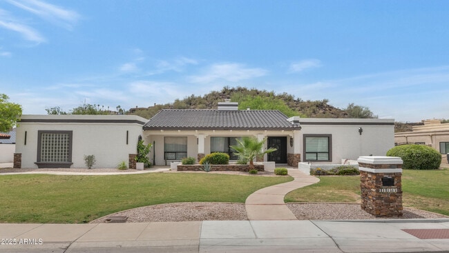 property at 1433 W Port Au Prince Ln