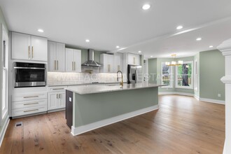729 Woodchase Dr in Knoxville, TN - Building Photo - Building Photo