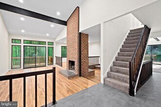11150 Wood Elves Way in Columbia, MD - Building Photo - Building Photo