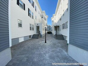 90 Winthrop Shore Dr, Unit 9 in Winthrop, MA - Building Photo - Building Photo