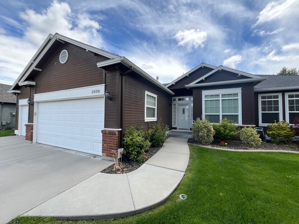 2030 N Springland Pl in Boise, ID - Building Photo