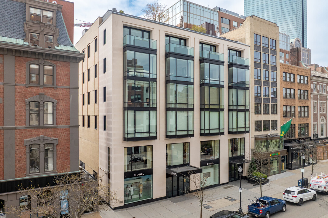 4-6 Newbury St in Boston, MA - Building Photo