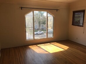 519 N Hayworth Ave in Los Angeles, CA - Building Photo - Building Photo