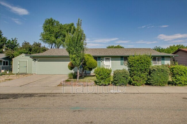 property at 2924 S Holden Ave