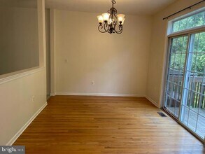 85 Shelley Cir in East Windsor, NJ - Building Photo - Building Photo