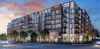 681-681 Yonge St in Barrie, ON - Building Photo