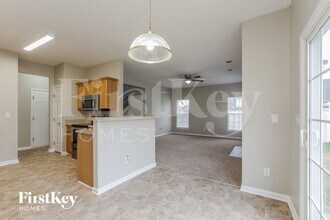 109 Barrington Dr in Mount Holly, NC - Building Photo - Building Photo