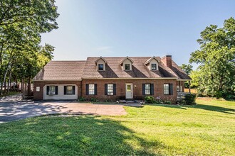 Ogden Place Apartments in Bowling Green, KY - Building Photo - Building Photo