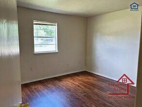 1502 NW Kingsbury Ave in Lawton, OK - Building Photo - Building Photo