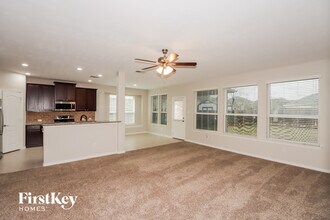 219 Chestnut St in Baytown, TX - Building Photo - Building Photo