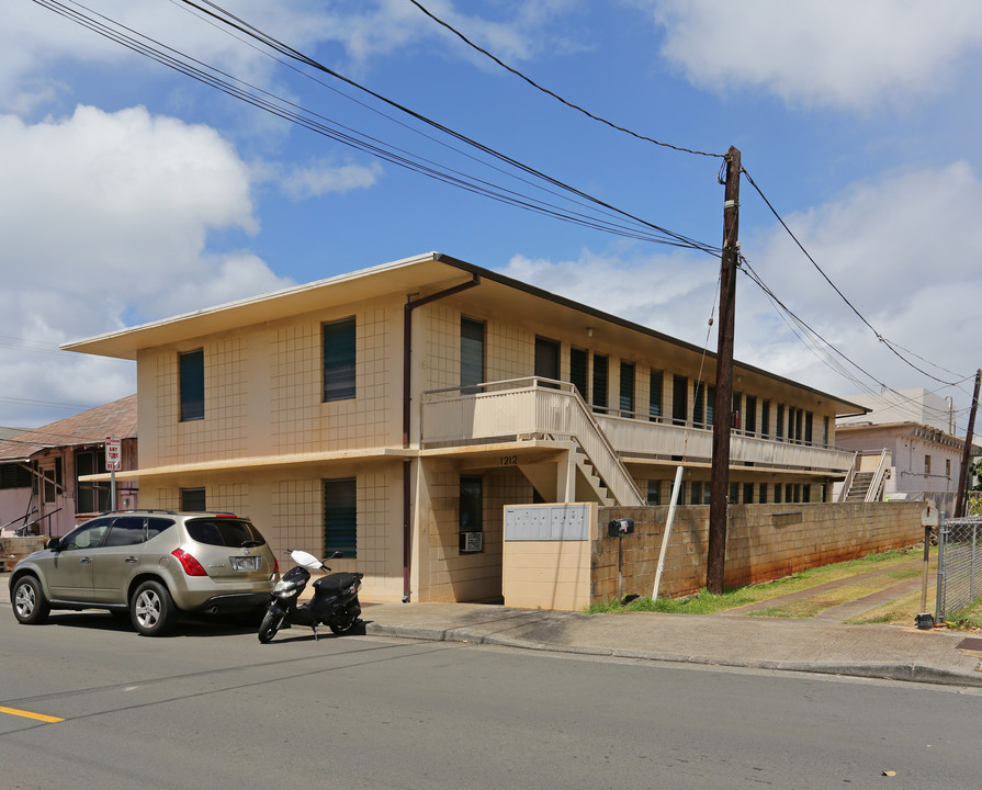 1212 8th Ave in Honolulu, HI - Building Photo