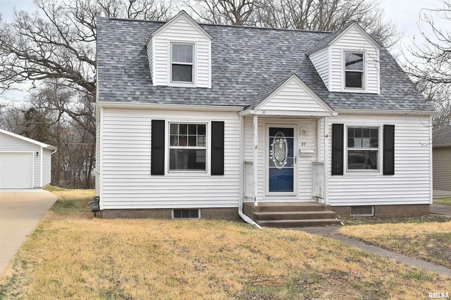 property at 37 Blackhawk Hills Dr