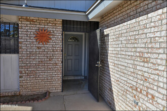 11009 Rockdale St in El Paso, TX - Building Photo - Building Photo