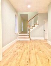 32 Pilgrim Ave in Coventry, RI - Foto de edificio - Building Photo