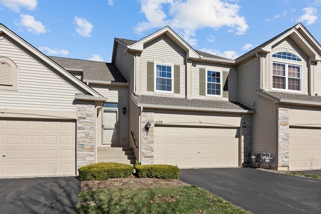 property at 1638 Fredericksburg Ln
