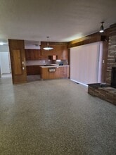1428 N Crawford Ave in Dinuba, CA - Building Photo - Building Photo