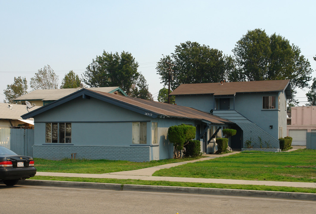 14312 Locust St in Westminster, CA - Building Photo