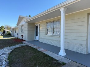 4228 Oakfield Ave in Holiday, FL - Building Photo - Building Photo