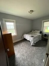 374 Bennington Dr in Rochester, NY - Building Photo - Building Photo