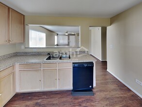 2462 Mayfield Ct in Montgomery, IL - Building Photo - Building Photo