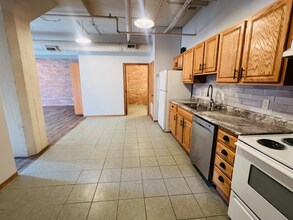 311 N 8th St, Unit 310 in Lincoln, NE - Building Photo - Building Photo