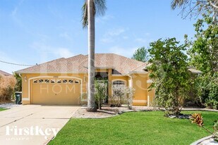 5065 Hansard Ave in North Port, FL - Building Photo