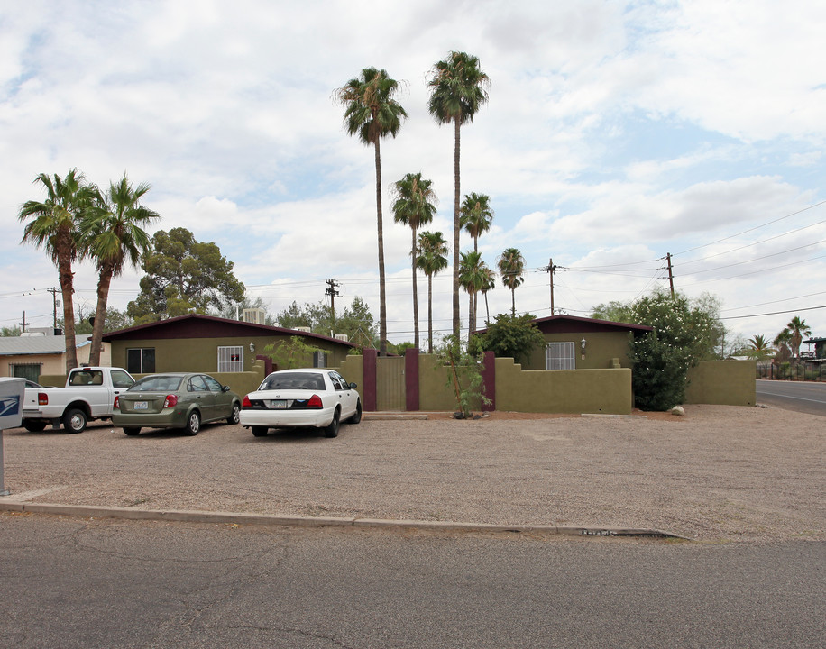 1004 E Copper St in Tucson, AZ - Foto de edificio