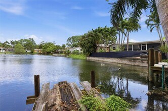 4512 SW 27th Terrace in Fort Lauderdale, FL - Building Photo - Building Photo
