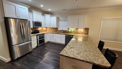 102 Village Walk in Centerville, GA - Building Photo - Building Photo