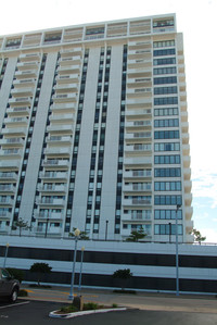 Oceans Condominium in Virginia Beach, VA - Building Photo - Building Photo