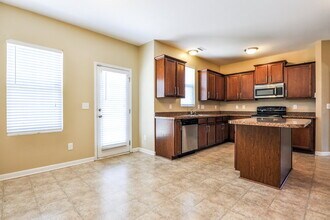 5045 Stonewood Pines Dr in Knightdale, NC - Building Photo - Building Photo