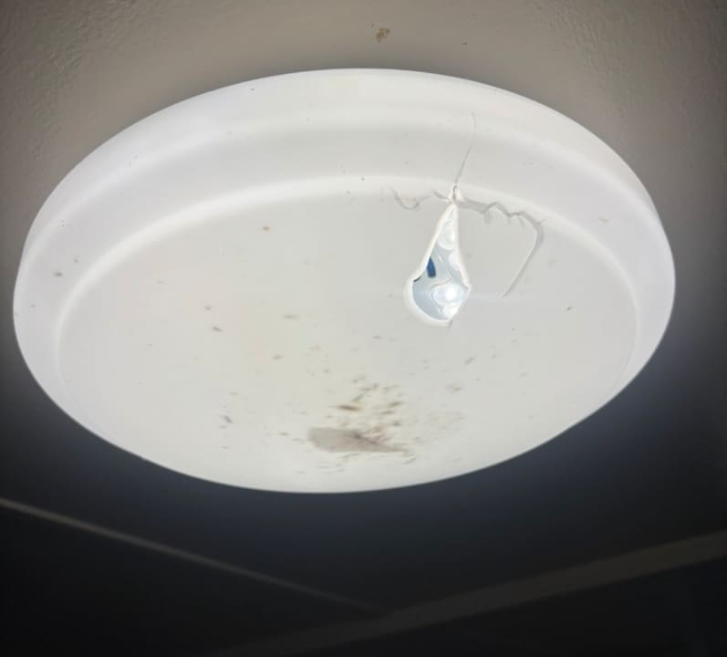 20048 Ada Ln in New Caney, TX - Foto de edificio