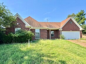 4707 Sage Grass Cove in Memphis, TN - Building Photo - Building Photo