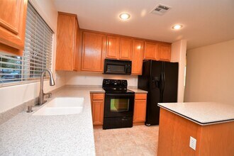 11227 Andreola Ct in Las Vegas, NV - Building Photo - Building Photo