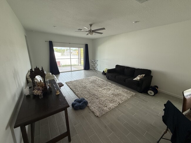 12582 NW 138th Dr in Alachua, FL - Building Photo - Building Photo