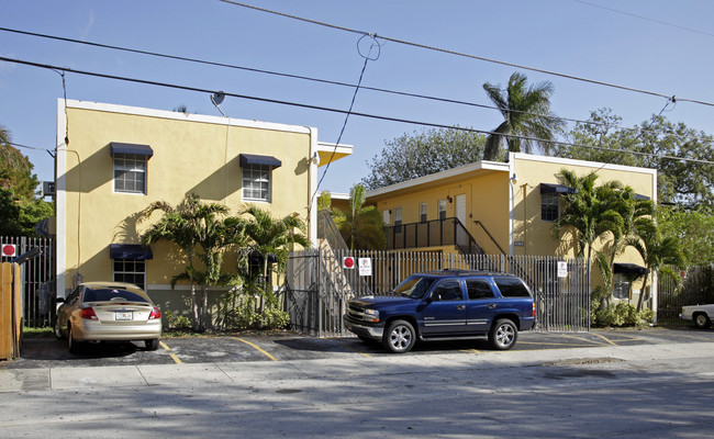 3615 Thomas Ave in Miami, FL - Building Photo - Building Photo