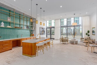 The Lindley in San Diego, CA - Building Photo - Building Photo