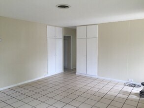 1124 NW 7th Terrace in Fort Lauderdale, FL - Building Photo - Building Photo