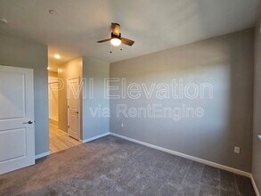 1881 S Dunkirk St in Aurora, CO - Building Photo - Building Photo