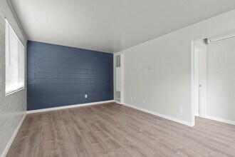 Gardner Street in Reno, NV - Foto de edificio - Interior Photo